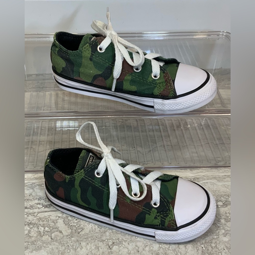 Toddler Camo Converse “Chuck Taylors” Sneaker Shoes - Size Infant 9
